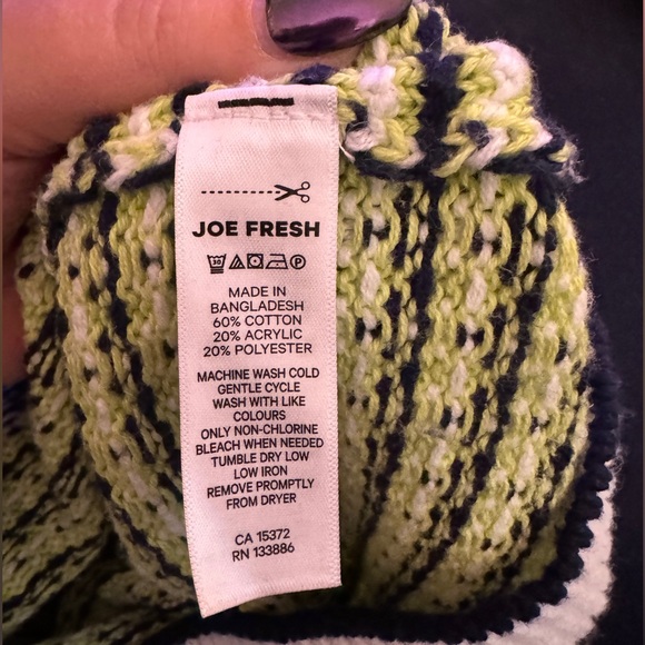 ‼️Sale‼️ Short sleeve sweater, perfect for fall. EUC, only worn once - Picture 3 of 3